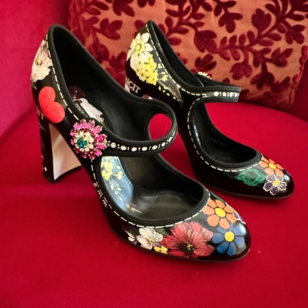 Dolce & Gabbana Mary Jane Heels - Picture 7 of 14